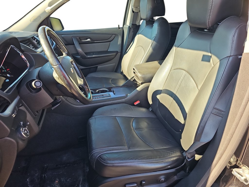 Used 2017 Chevrolet Traverse LT FWD image 15