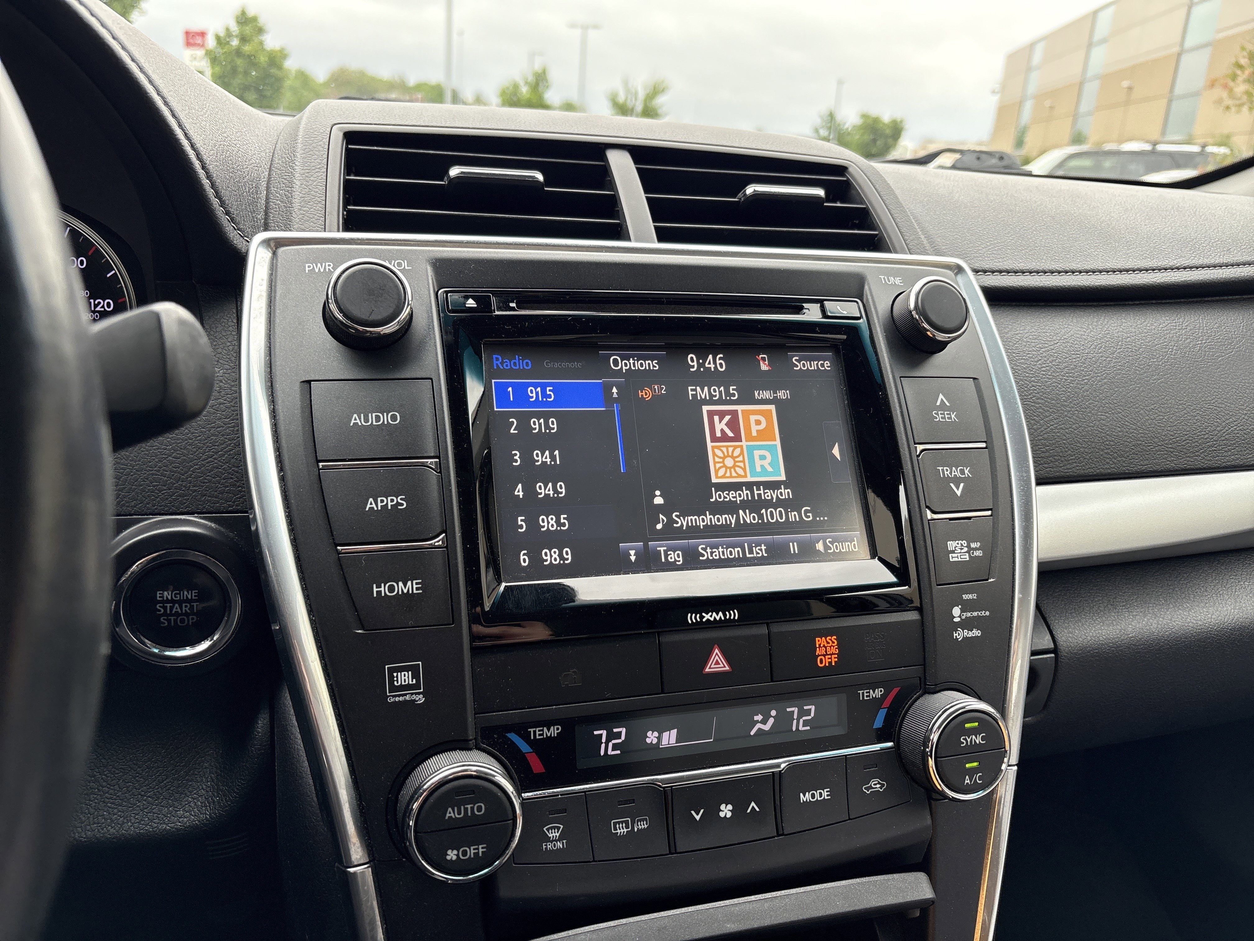 Used 2017 Toyota Camry XSE FWD image 28