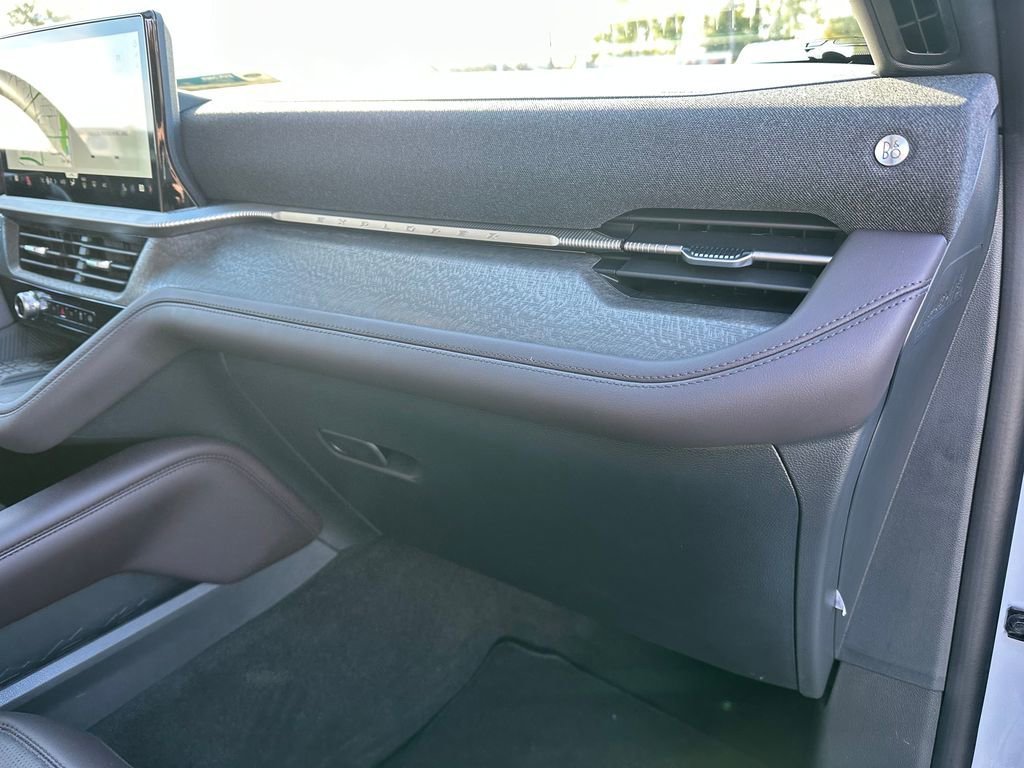New 2025 Ford Explorer Platinum image 39