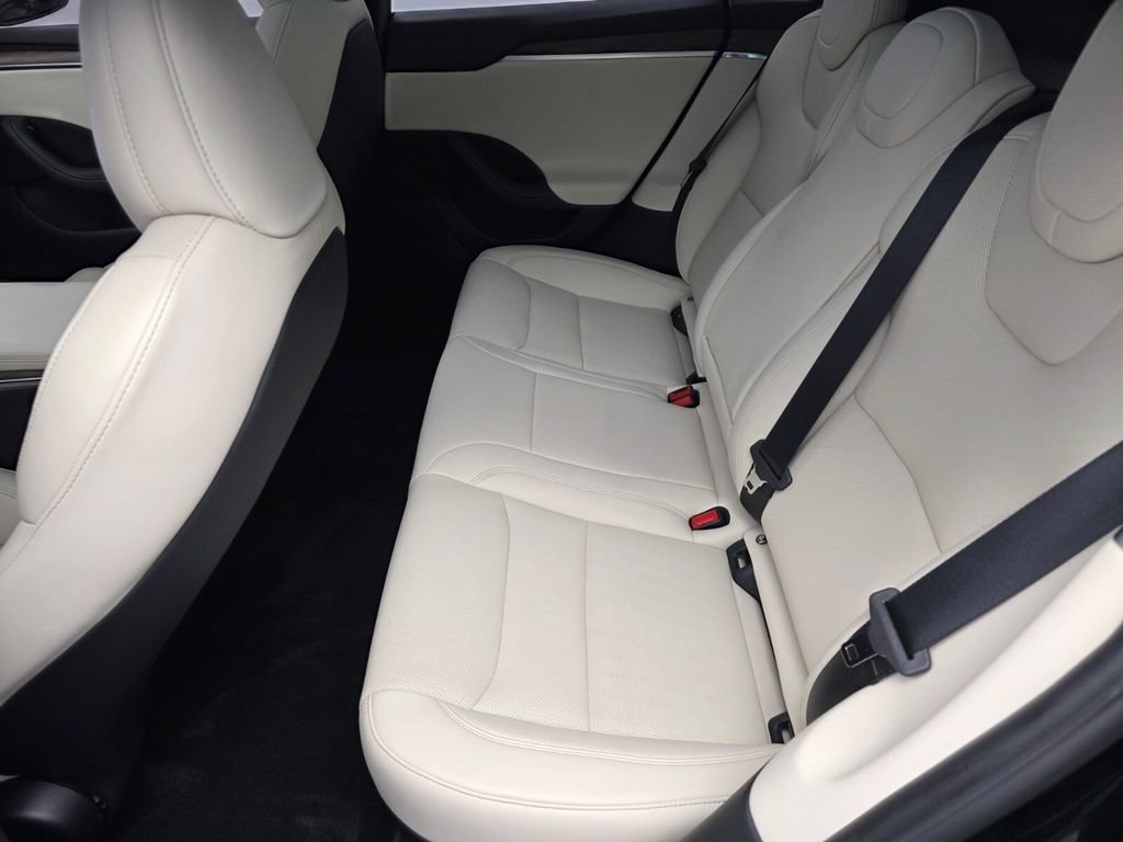 Used 2024 Tesla Model S AWD/4WD image 14
