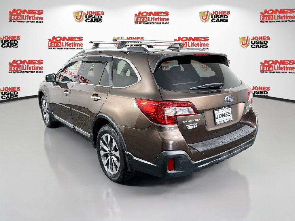 Used 2019 Subaru Outback 2.5i Touring w/ Popular Package #3A AWD/4WD image 2