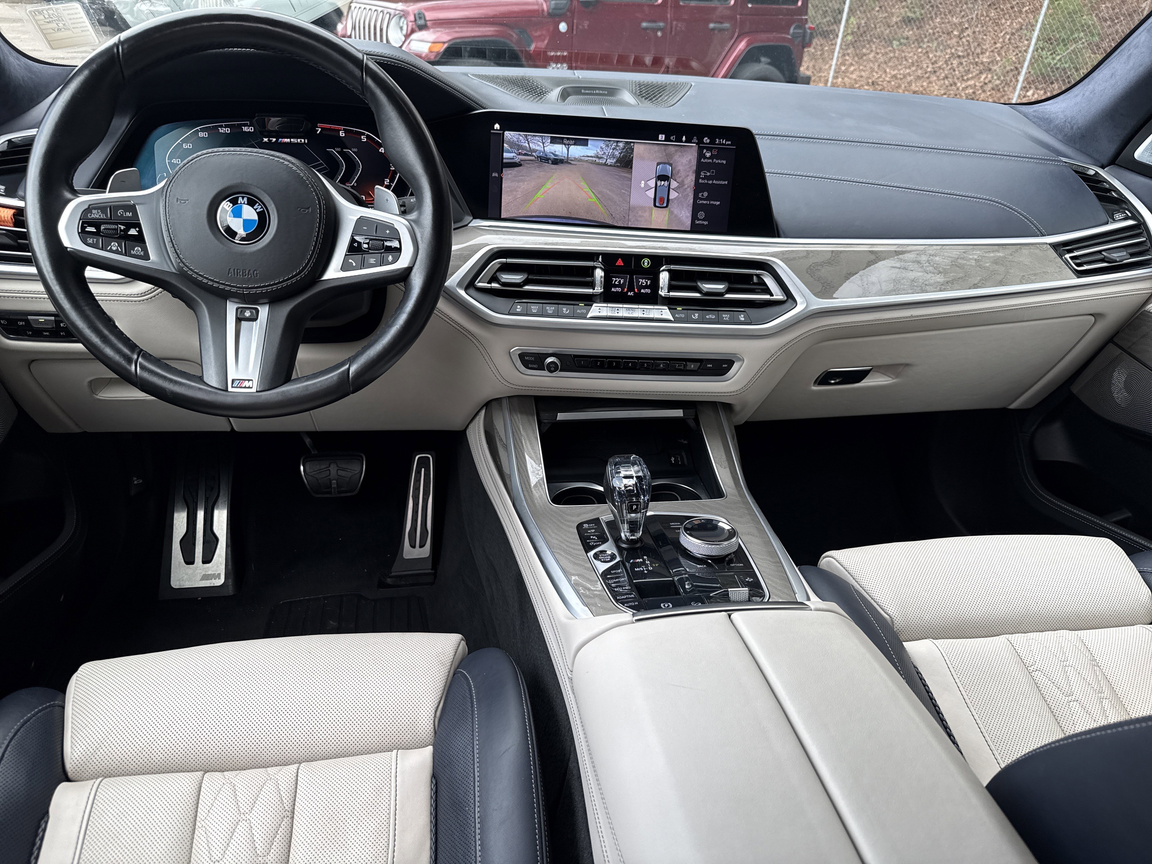 Used 2021 BMW X7 M50i w/ Dynamic Handling Package image 22