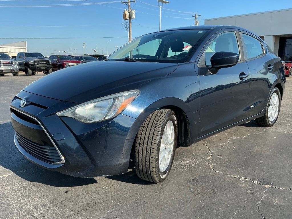 Used 2018 Toyota Yaris iA FWD image 11