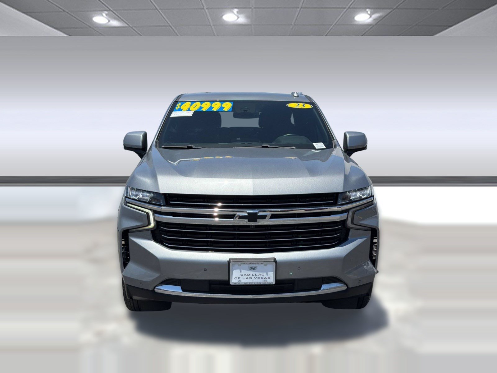 Used 2023 Chevrolet Suburban LT w/ Luxury Package AWD/4WD image 5