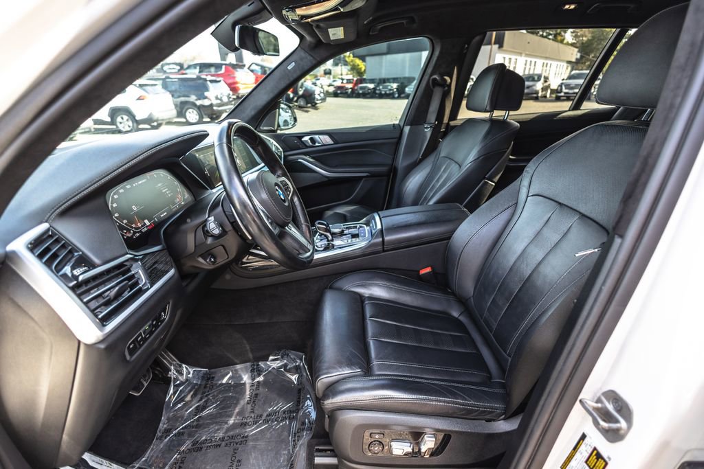 Used 2022 BMW X7 M50i w/ Cold Weather Package AWD/4WD image 24