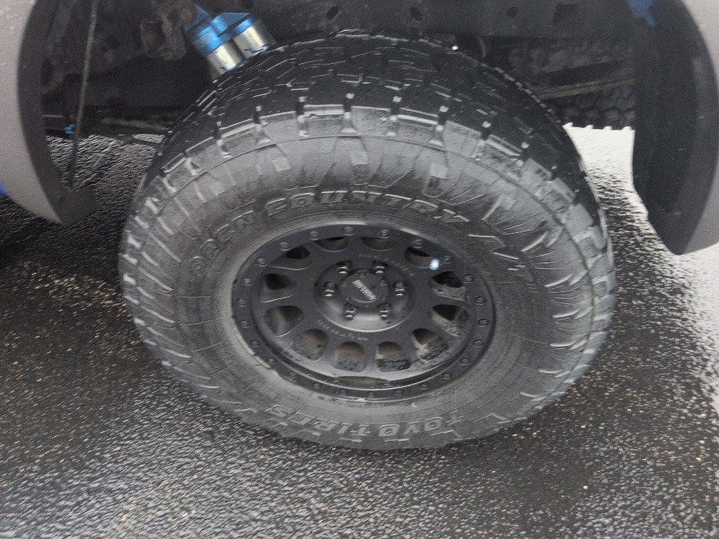 Used 2010 Ford F150 Raptor image 6