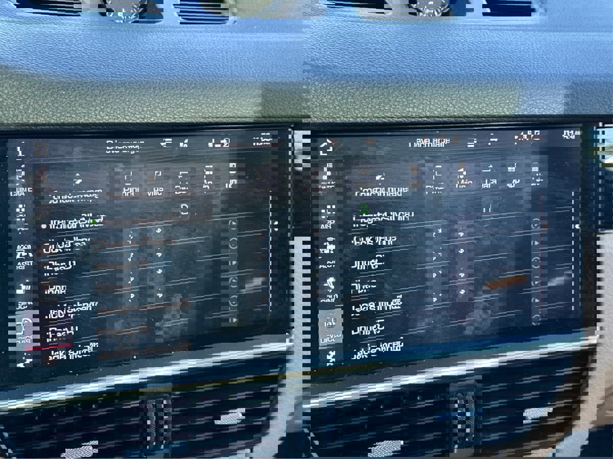 Used 2020 Porsche Cayenne image 42