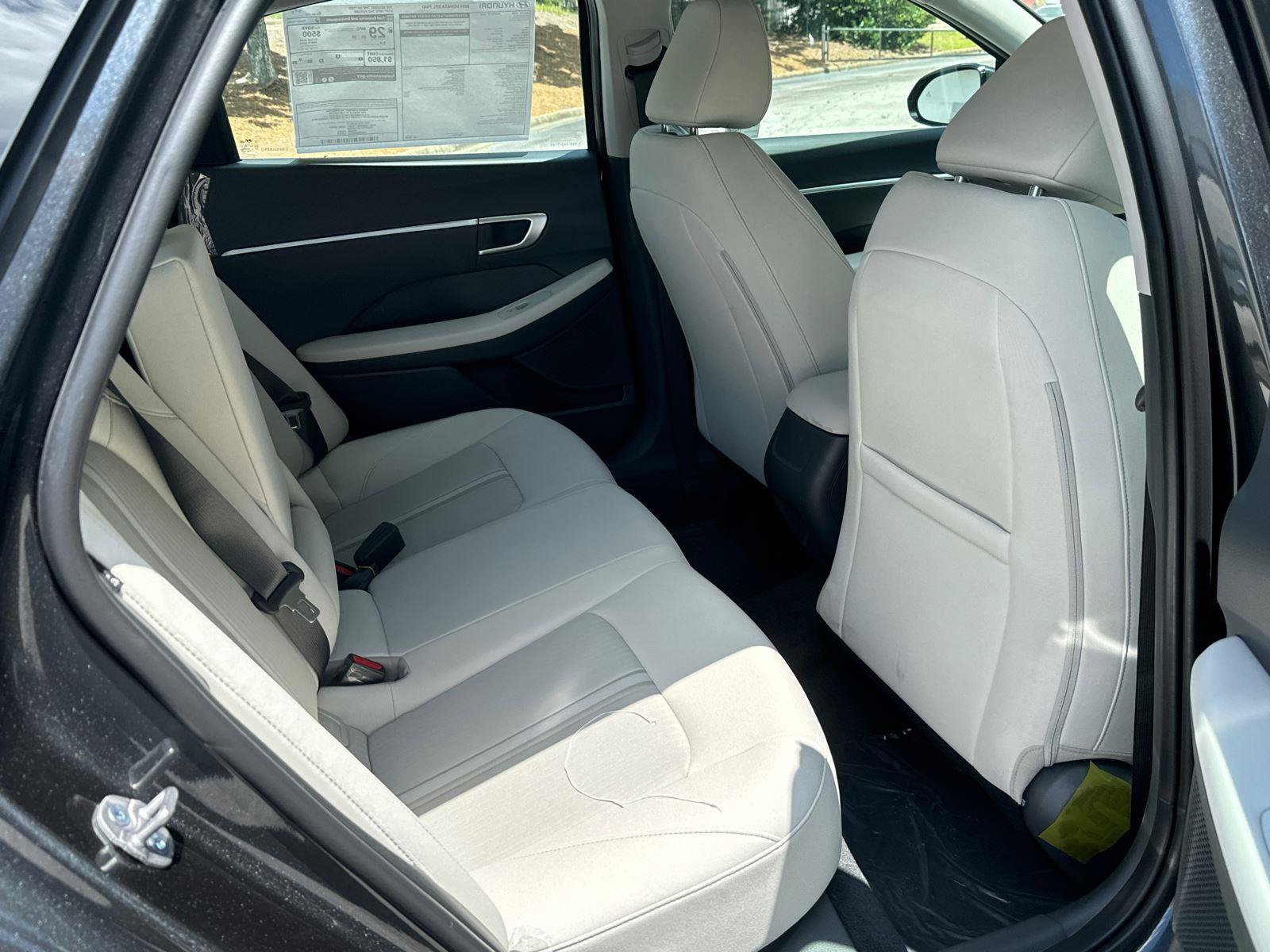 Certified 2024 Hyundai Sonata SEL w/ Convenience Package FWD image 12