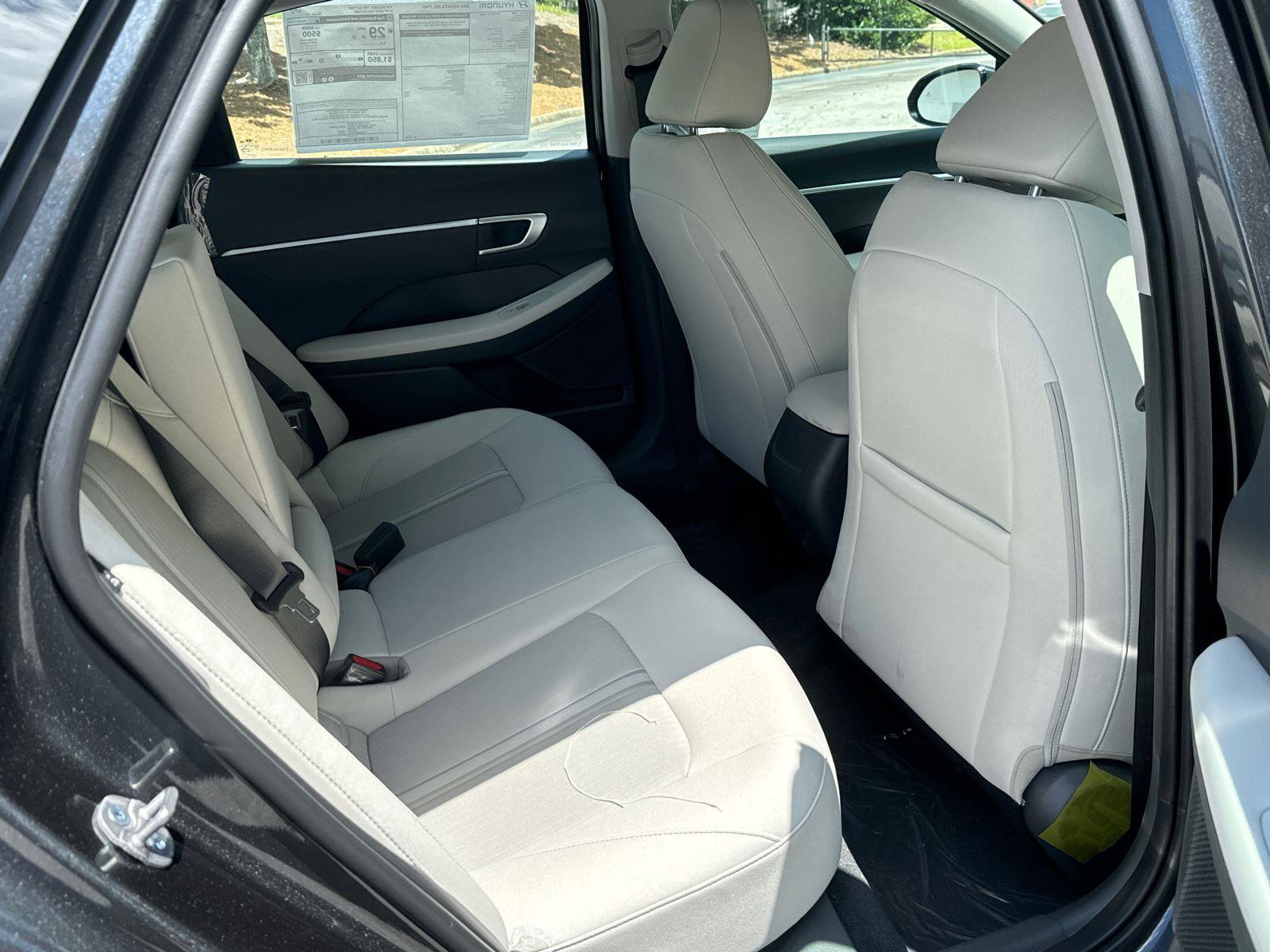 Certified 2024 Hyundai Sonata SEL w/ Convenience Package image 12