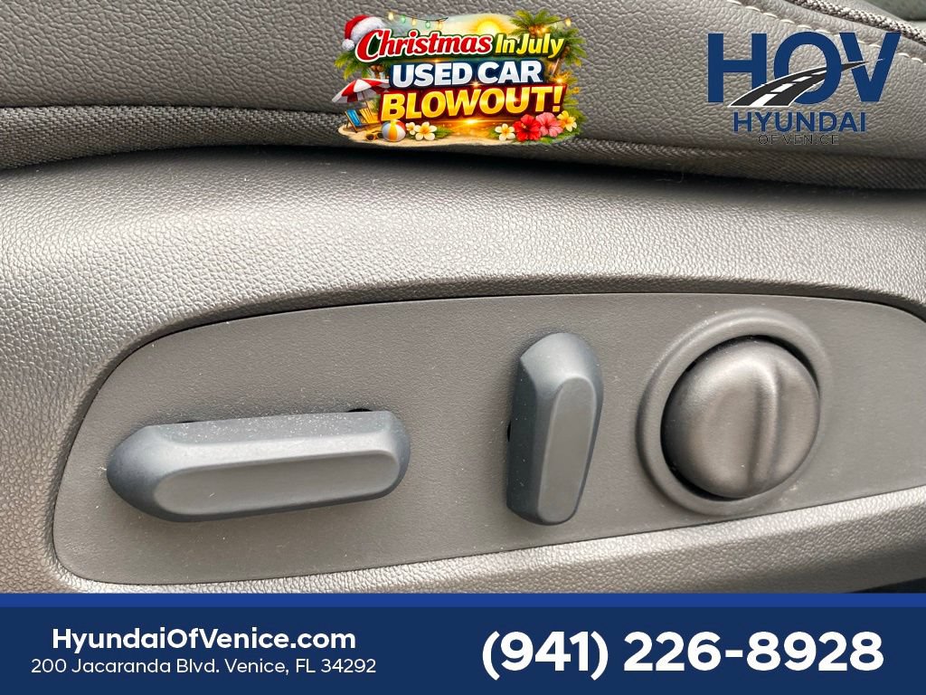 Used 2022 Buick Encore GX Essence w/ Experience Buick Package FWD image 24