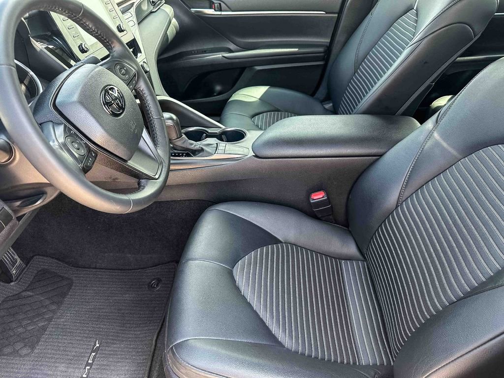 Used 2023 Toyota Camry SE image 13