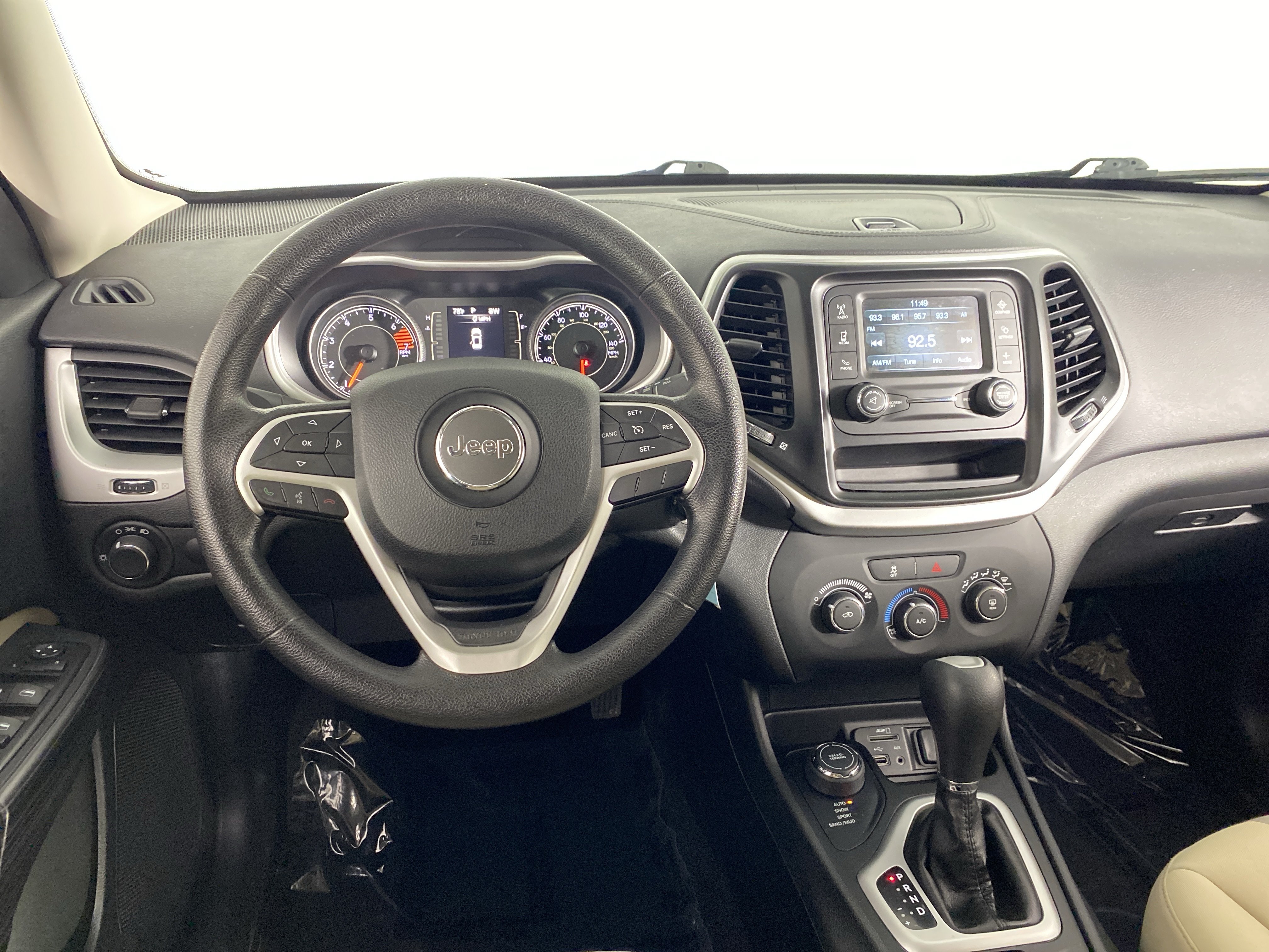 Used 2017 Jeep Cherokee Sport AWD/4WD image 17