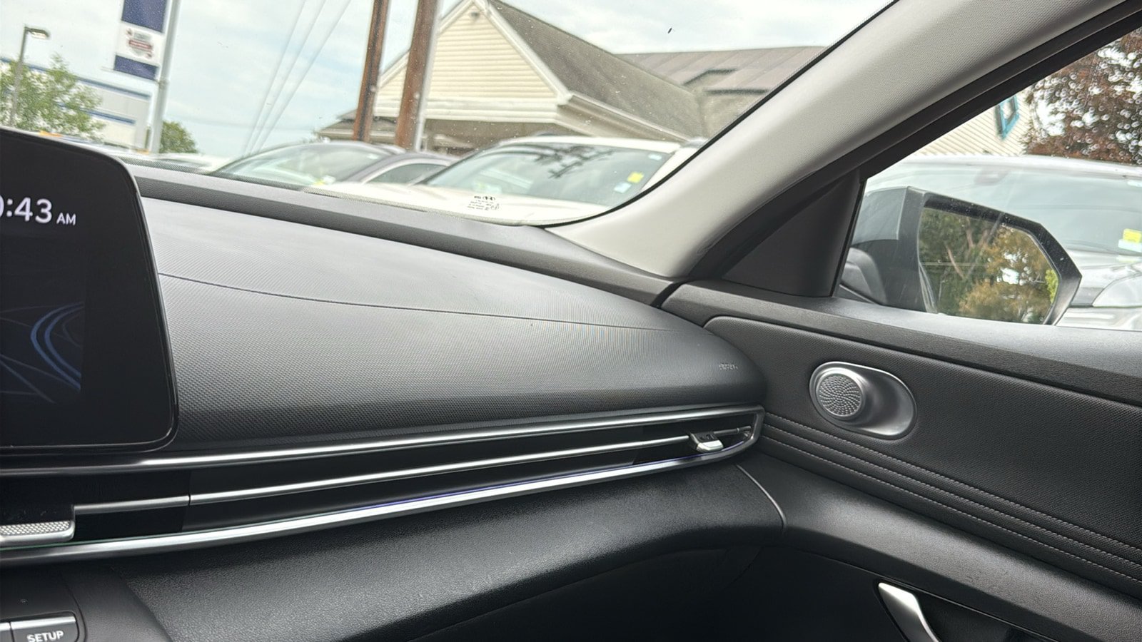 Used 2021 Hyundai Elantra Limited FWD image 20