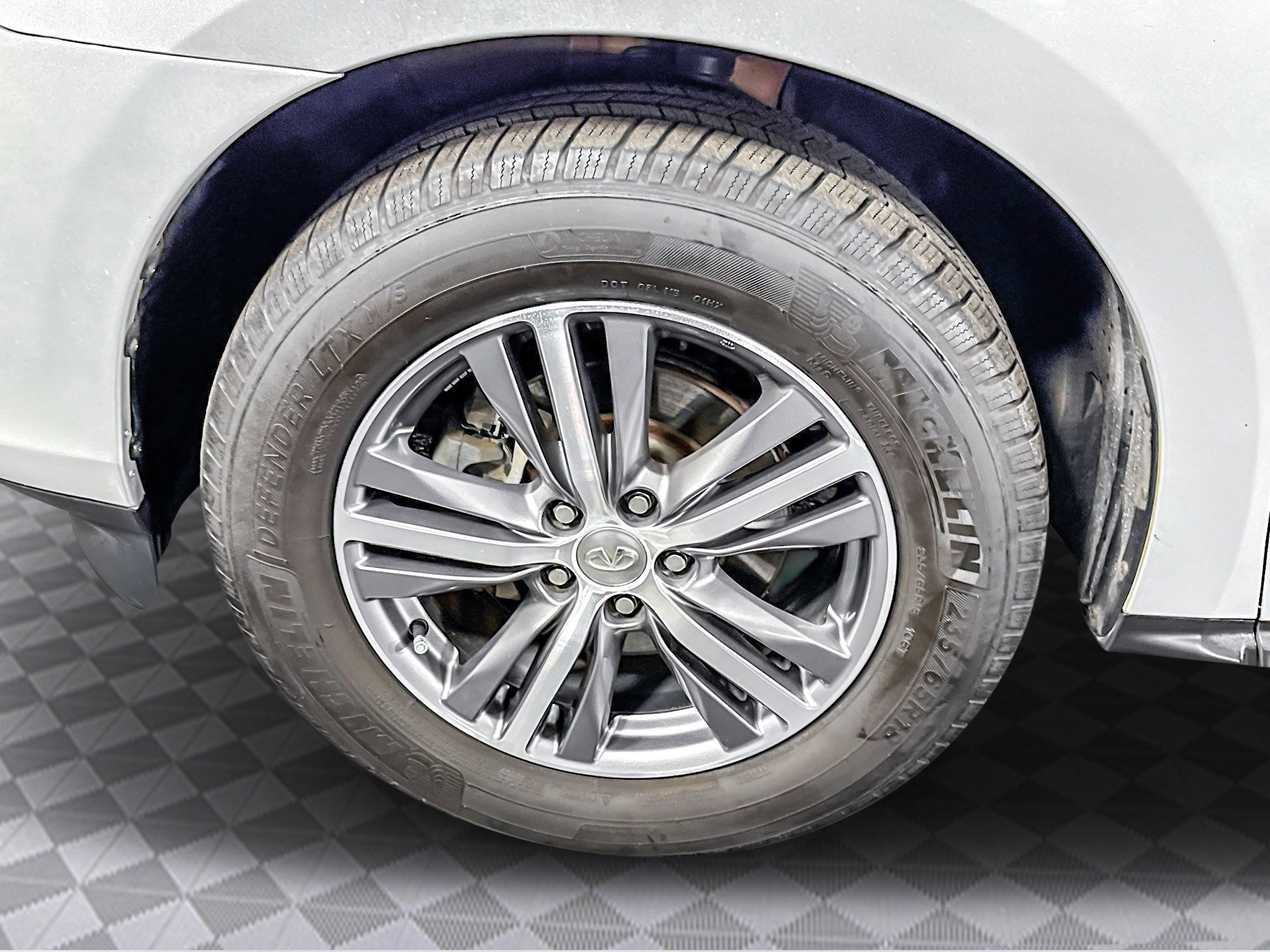 Used 2020 INFINITI QX60 Pure image 32