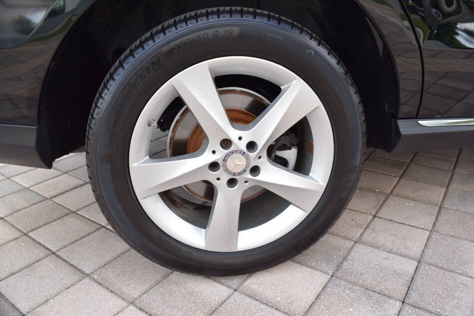 Used 2016 Mercedes-Benz GLE 300d 4MATIC w/ Premium Package image 87