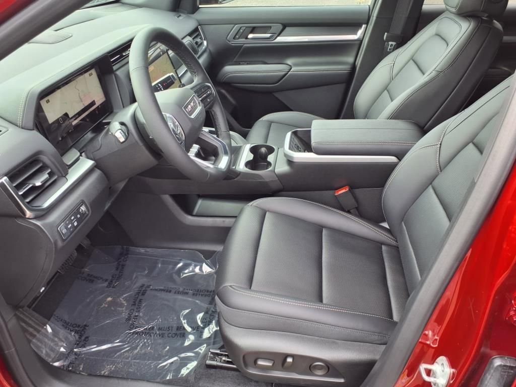 New 2026 GMC Terrain Elevation w/ Elevation Premium Package AWD/4WD image 3