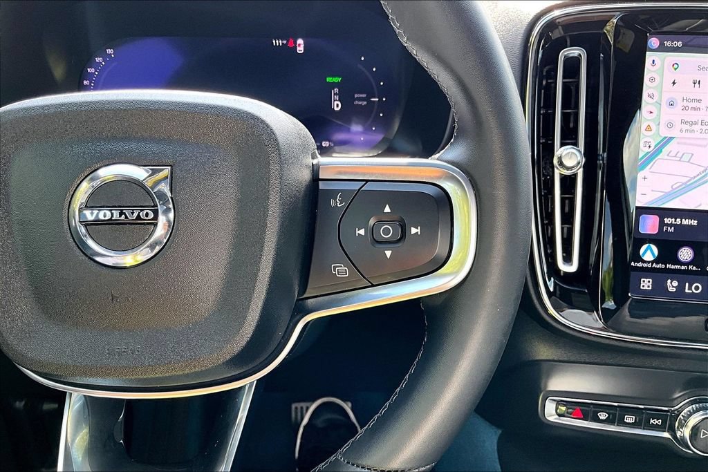 Certified 2023 Volvo C40 P8 Recharge Ultimate w/ Protection Package Premier AWD/4WD image 26