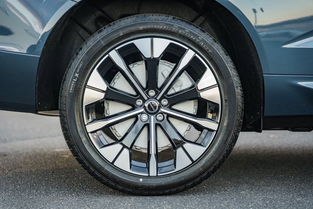 New 2026 Volvo XC60 T8 Plus w/ Protection Package Premier image 17