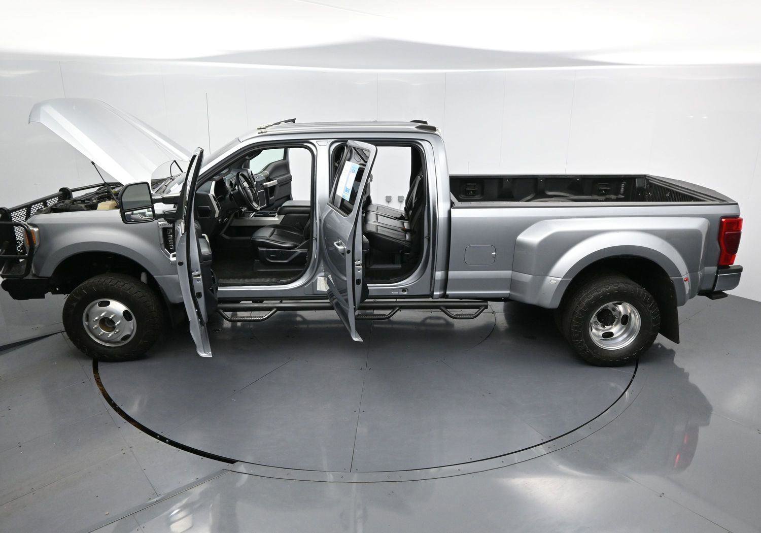 Used 2020 Ford F350 Lariat w/ Lariat Value Package image 44