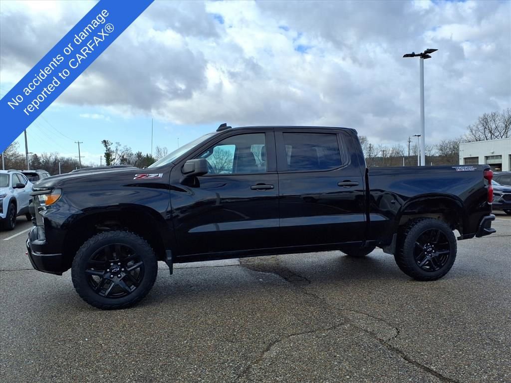 Used 2022 Chevrolet Silverado 1500 Custom Trail Boss w/ LPO, Dark Essentials Package image 9