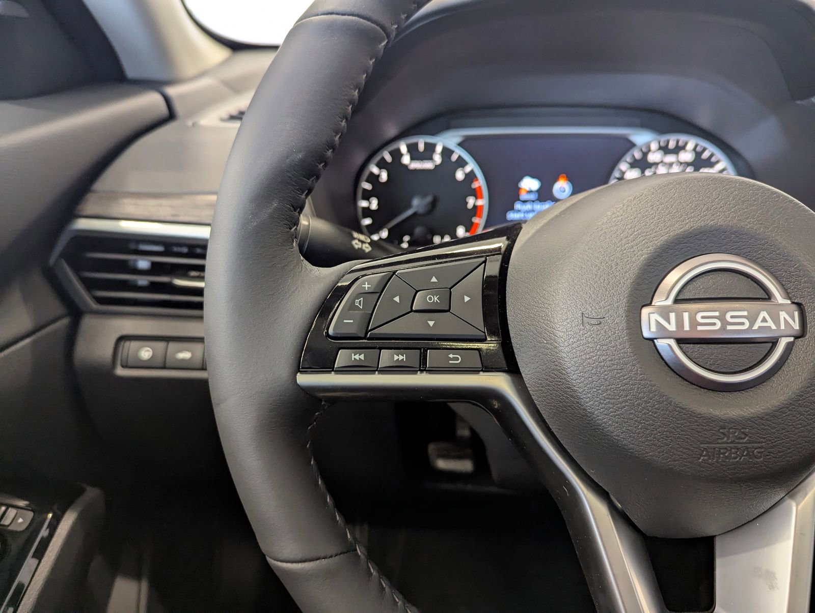 New 2025 Nissan Altima 2.5 SL image 18