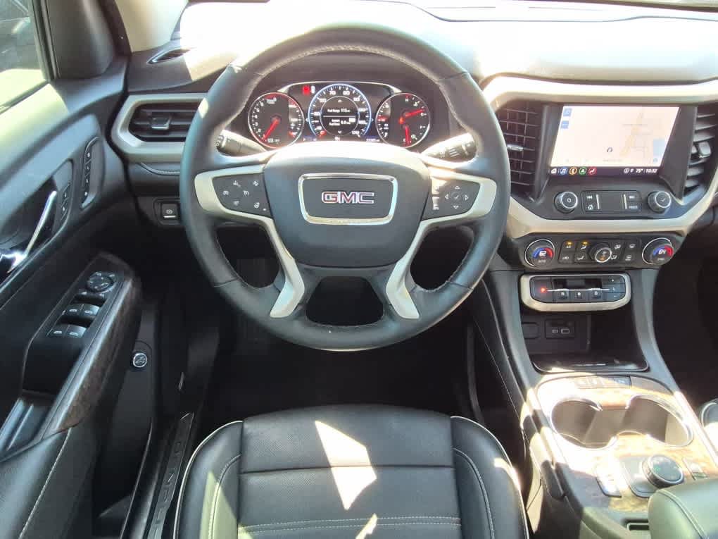 Used 2023 GMC Acadia Denali w/ Denali Ultimate Package AWD/4WD image 12