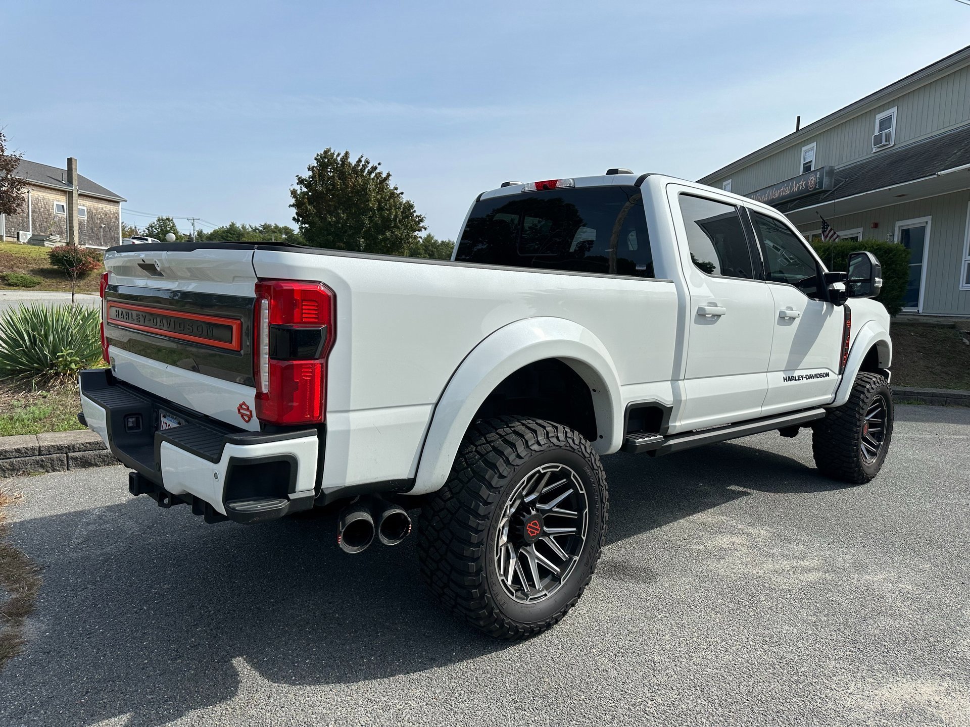 Used 2024 Ford F250 Lariat w/ Lariat Ultimate Package image 6