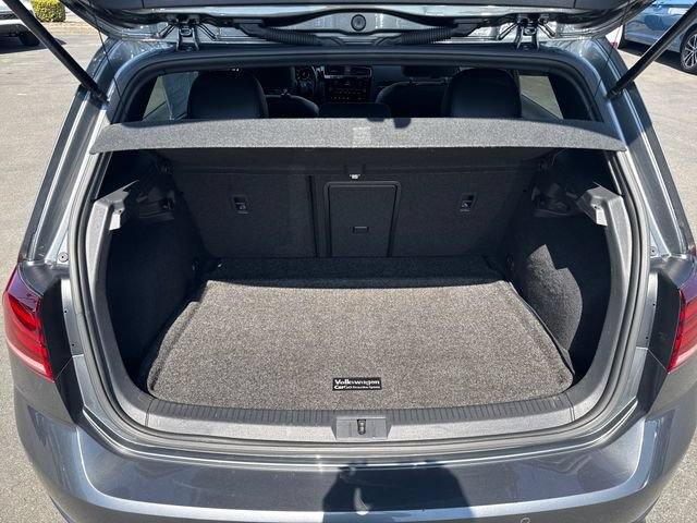 Used 2019 Volkswagen Golf R 4-Door AWD/4WD image 14