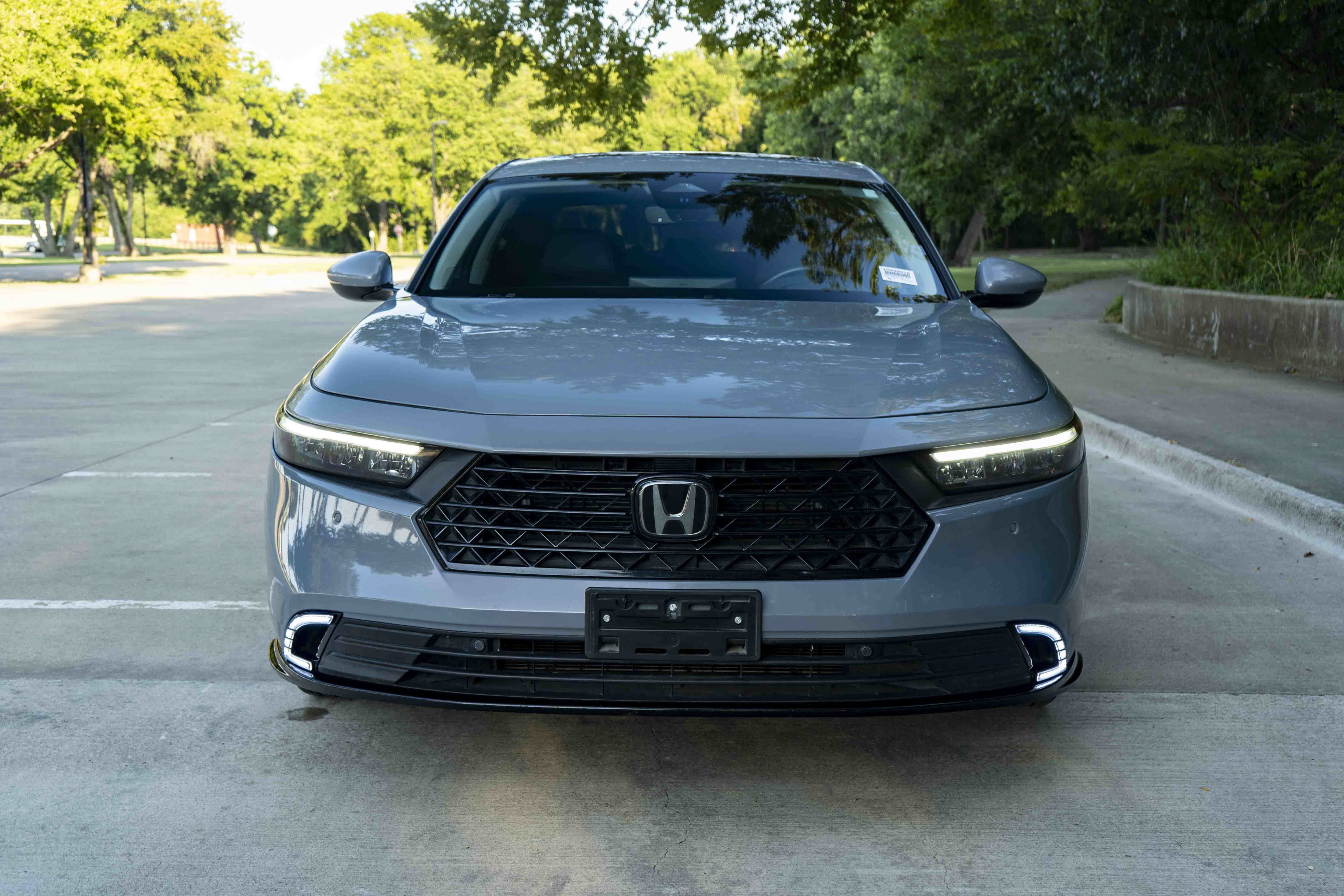 Used 2023 Honda Accord Touring image 3
