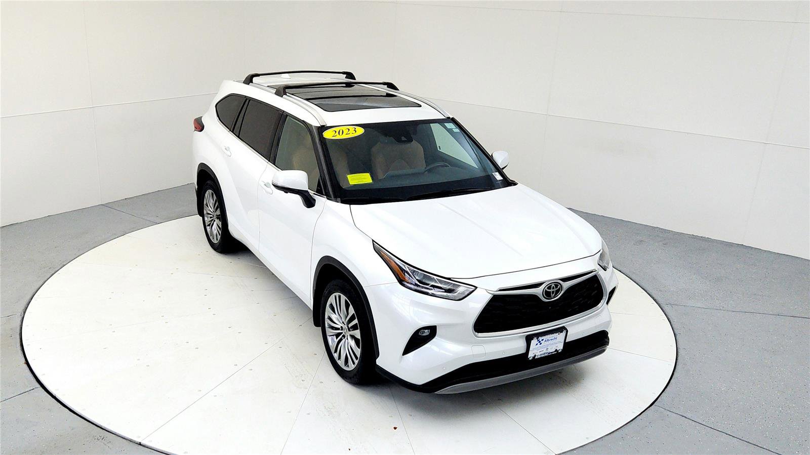 Used 2023 Toyota Highlander Platinum image 13