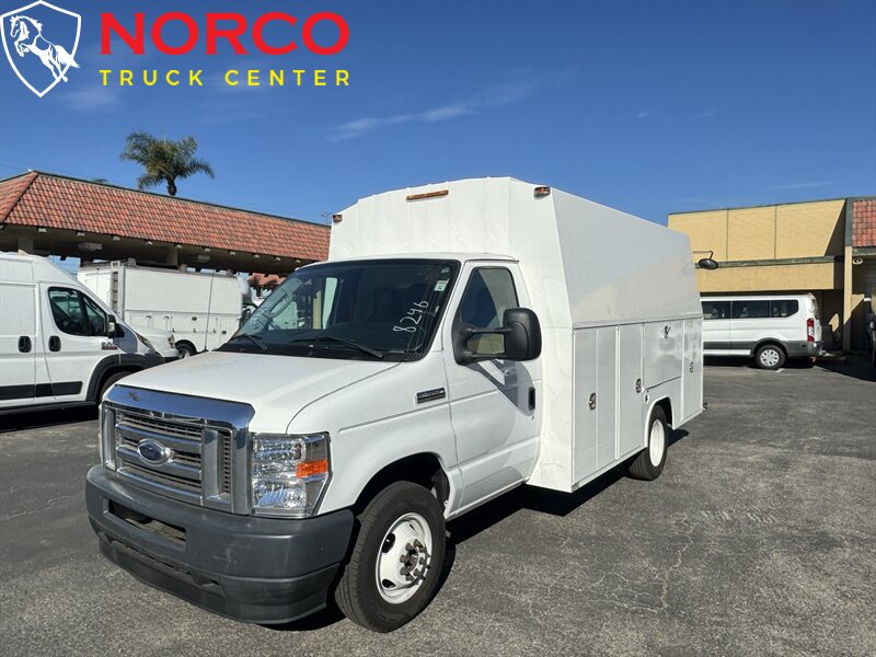 Used 2022 Ford E-350 and Econoline 350 Super Duty w/ Power Windows & Locks Group RWD image 4
