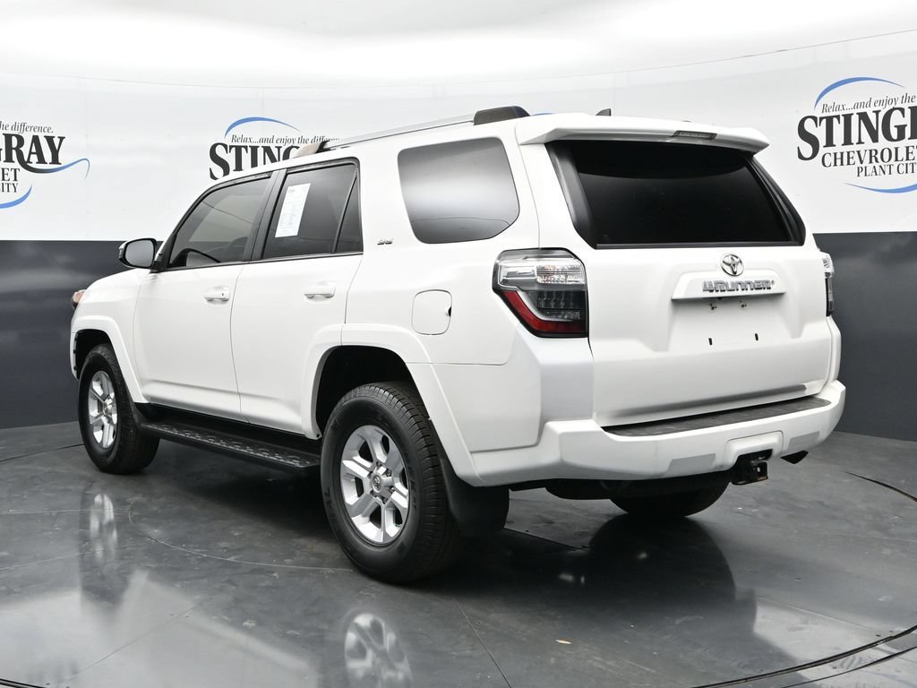 Used 2020 Toyota 4Runner SR5 AWD/4WD image 5