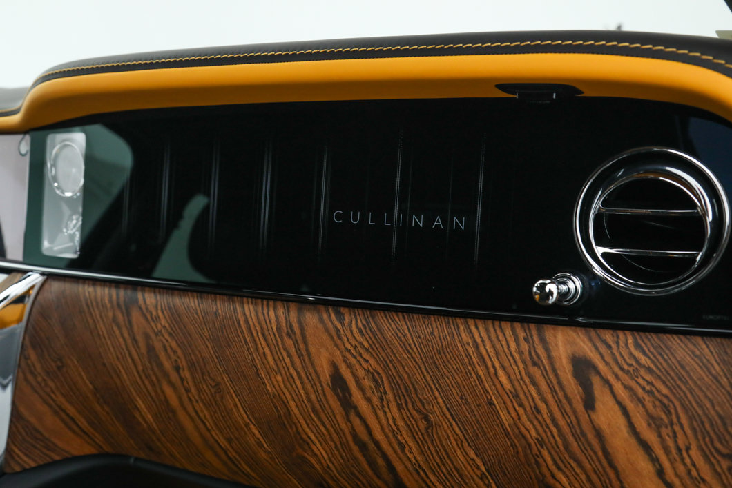 Used 2025 Rolls-Royce Cullinan AWD/4WD image 20