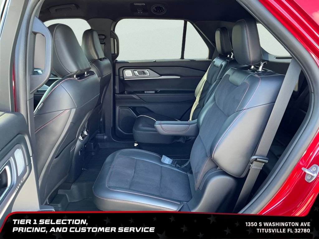Used 2025 Ford Explorer ST RWD image 21