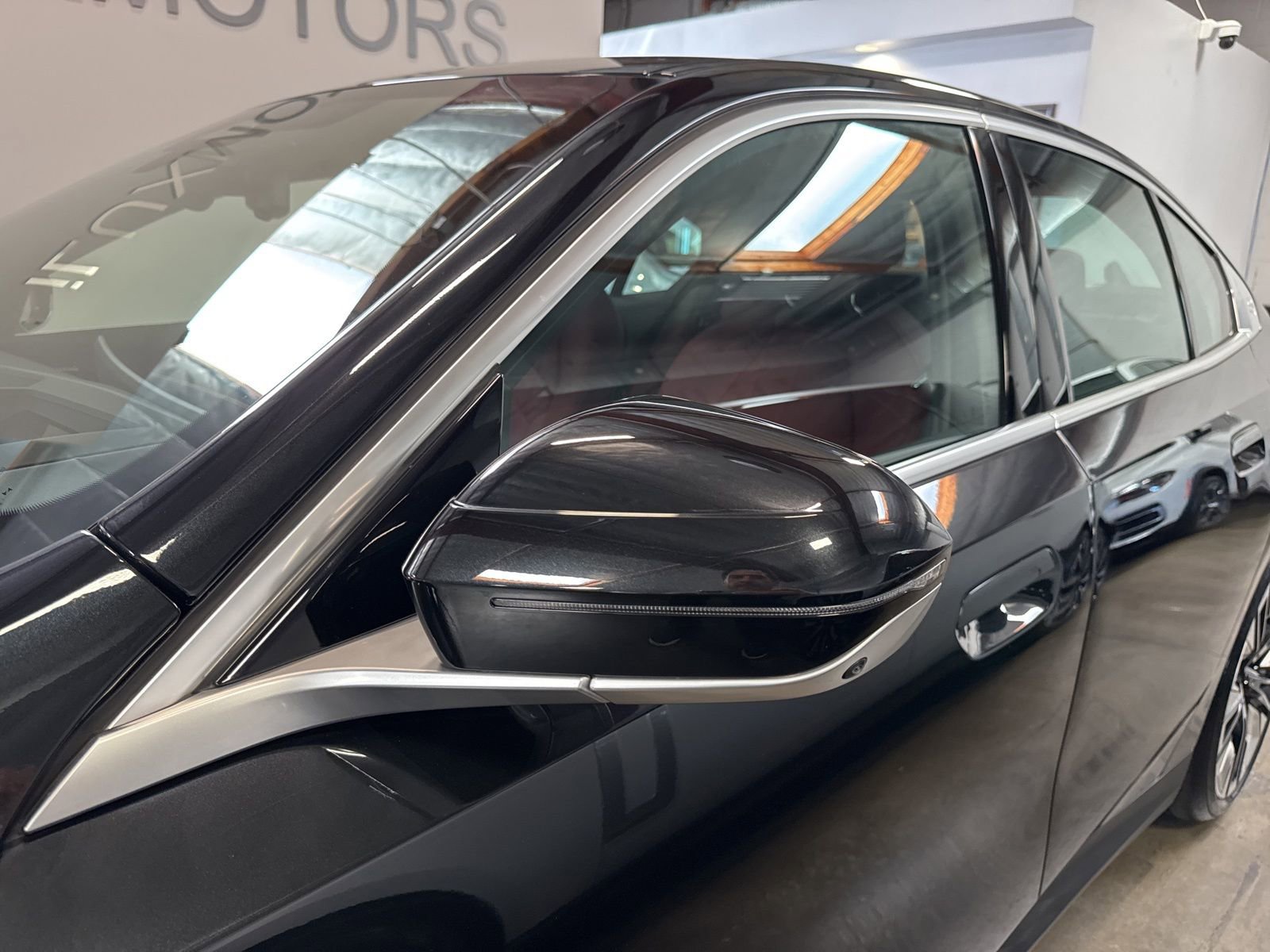 Used 2025 BMW 530i image 7