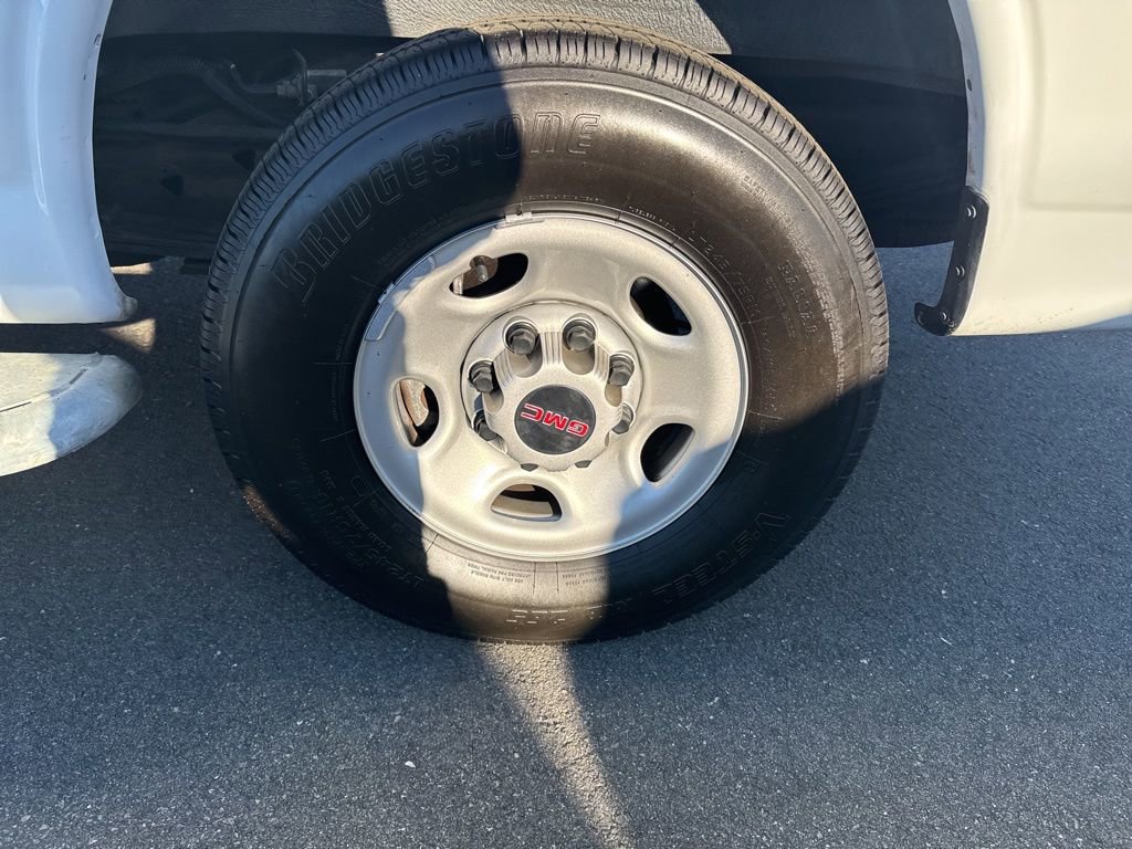 Used 2022 GMC Savana 2500 Work Van w/ Driver Convenience Package image 26