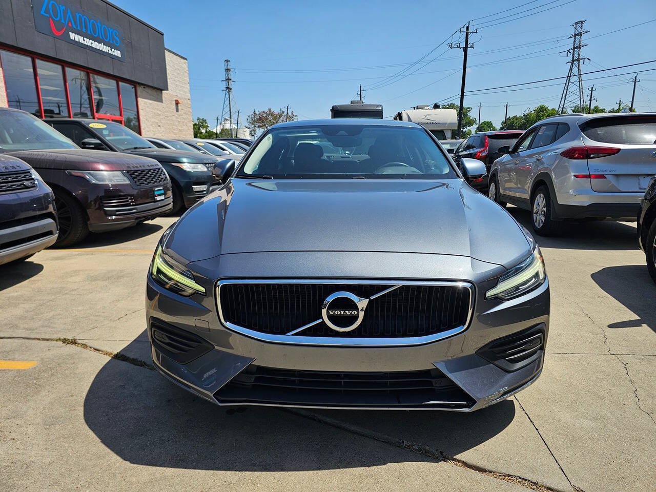 Used 2019 Volvo S60 T6 Momentum w/ Premium Package AWD/4WD image 3