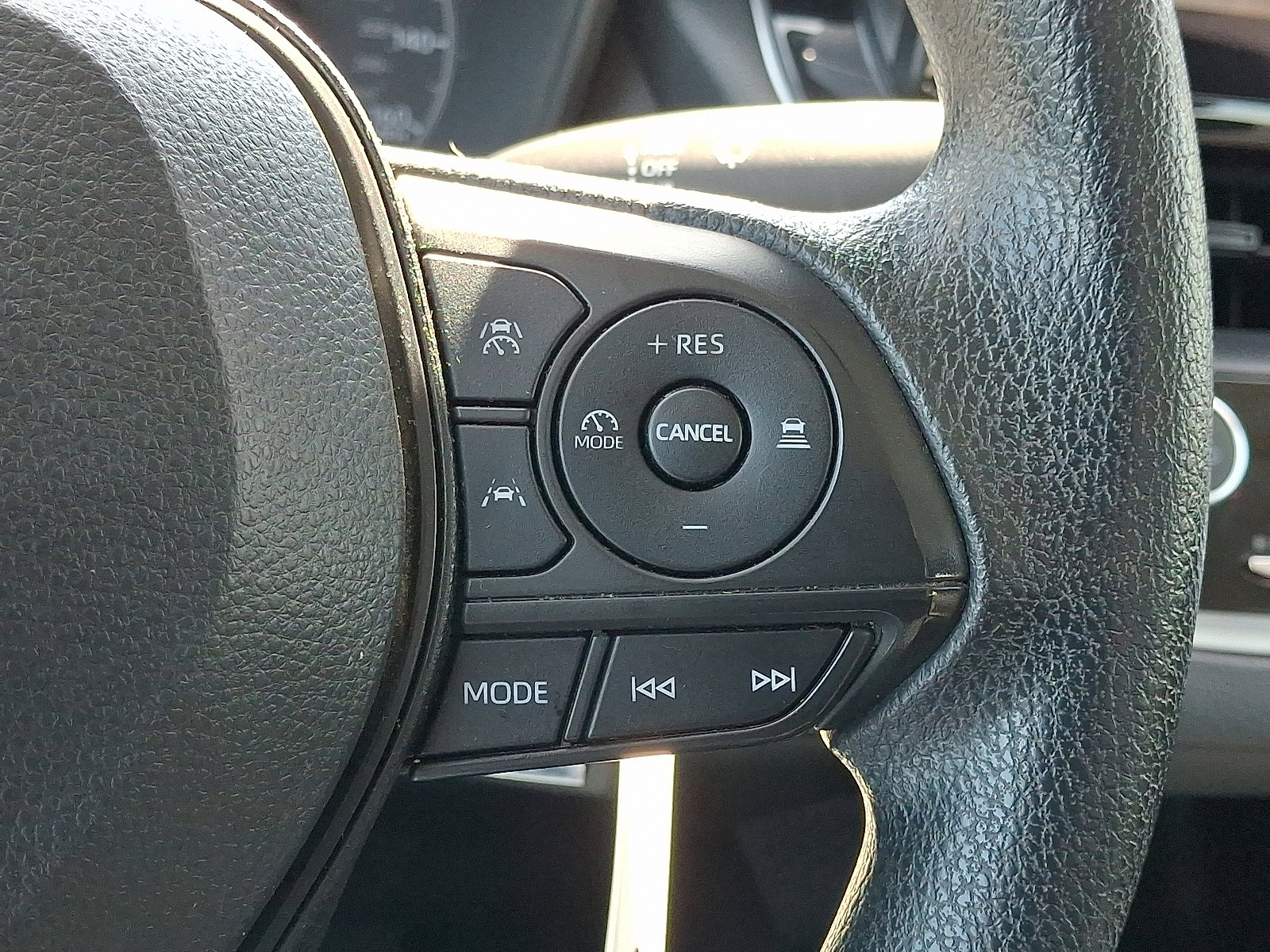 Used 2023 Toyota Corolla LE FWD image 23