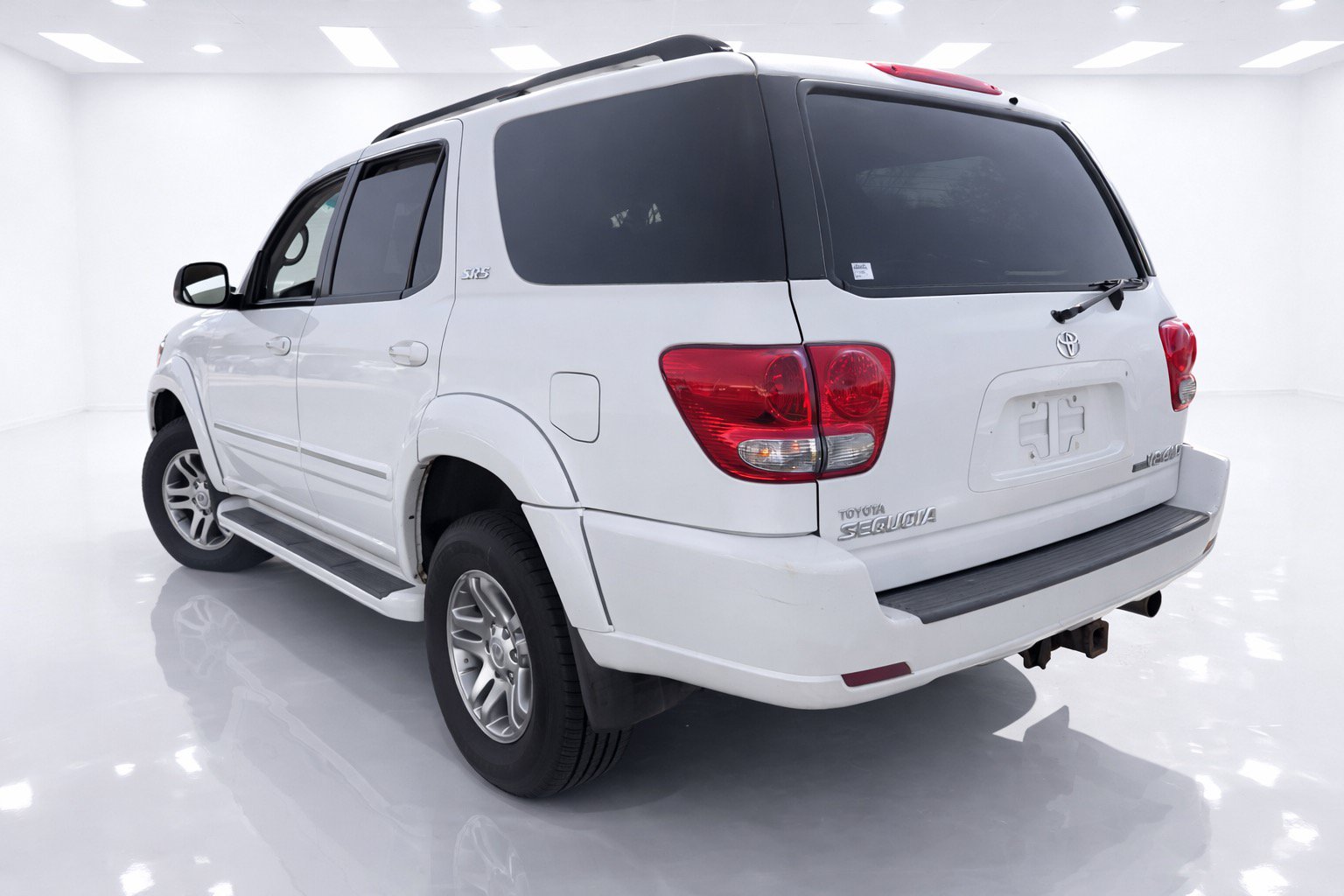 Used 2007 Toyota Sequoia SR5 w/ Preferred Pkg w/ Heated Seats AWD/4WD image 3
