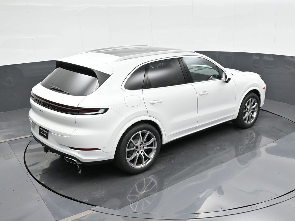 New 2025 Porsche Cayenne image 30