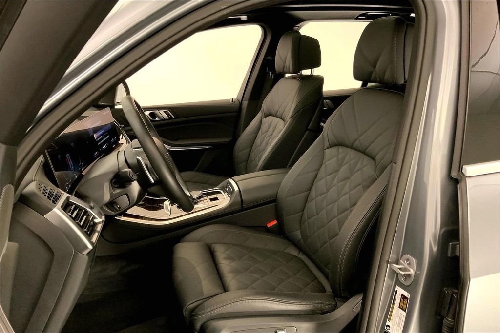 Certified 2026 BMW X5 xDrive40i AWD/4WD image 13