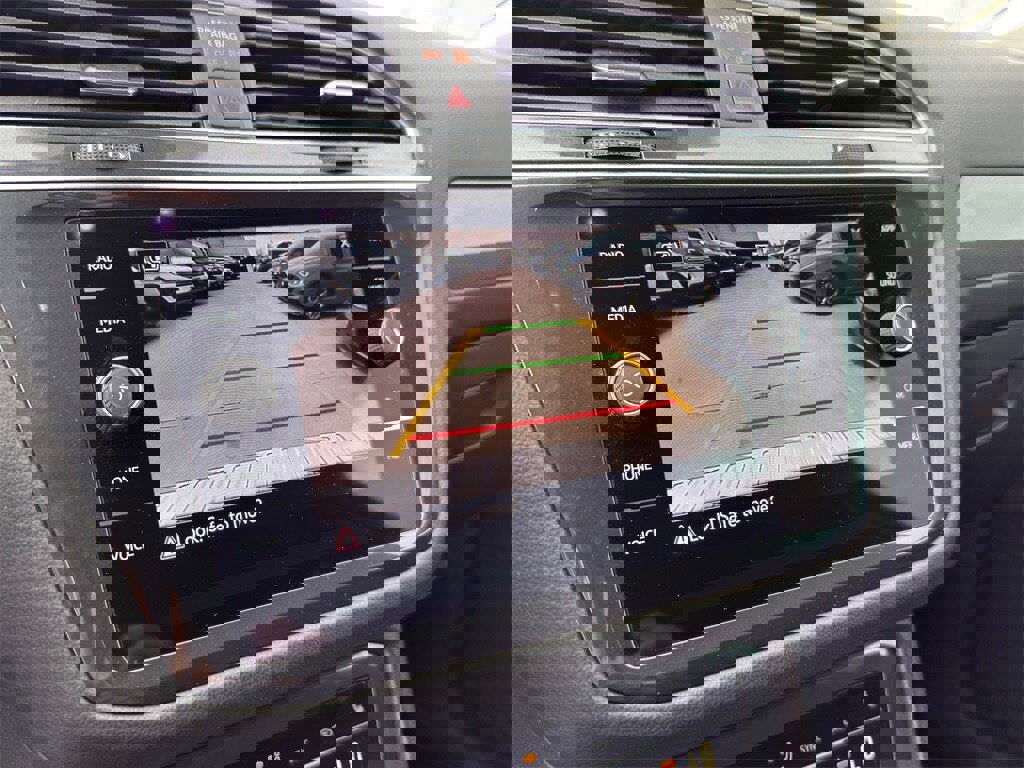 Used 2023 Volkswagen Tiguan SE image 22