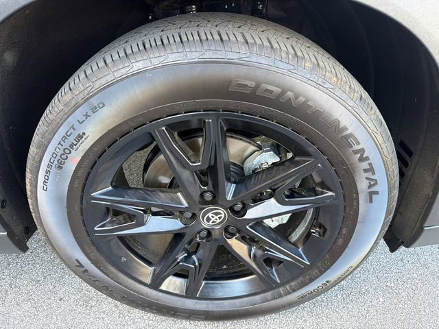 Used 2026 Toyota Grand Highlander AWD Hybrid image 12