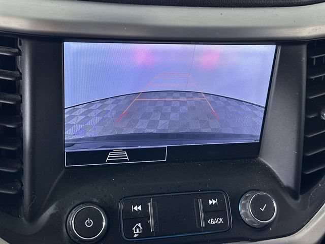 Used 2022 GMC Acadia SLE FWD image 15