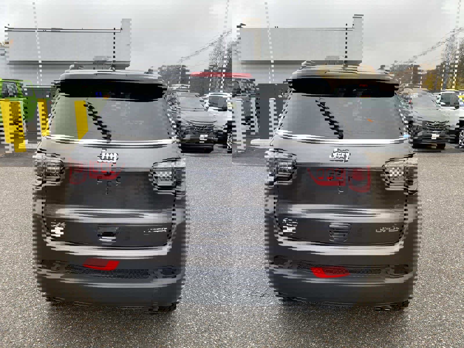 Certified 2022 Jeep Compass Limited w/ Sun and Sound Group image 4