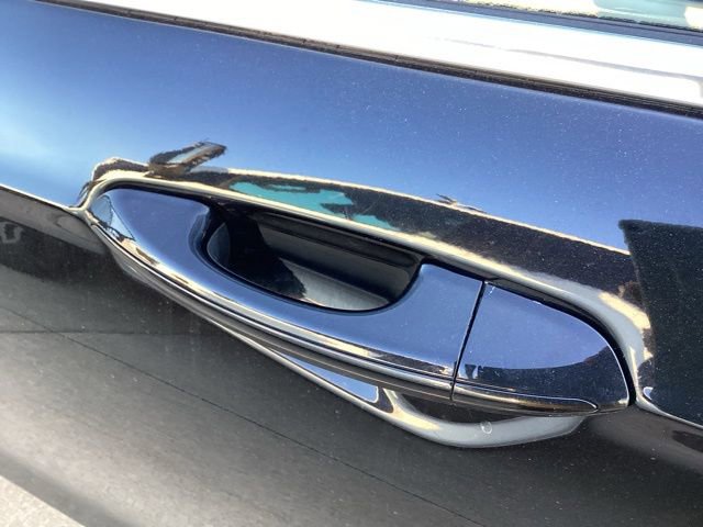 Used 2020 Ford Fusion SE FWD image 15
