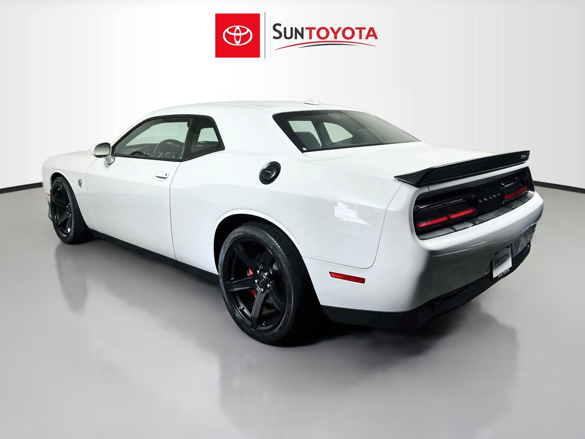 Used 2020 Dodge Challenger SRT Hellcat RWD image 6