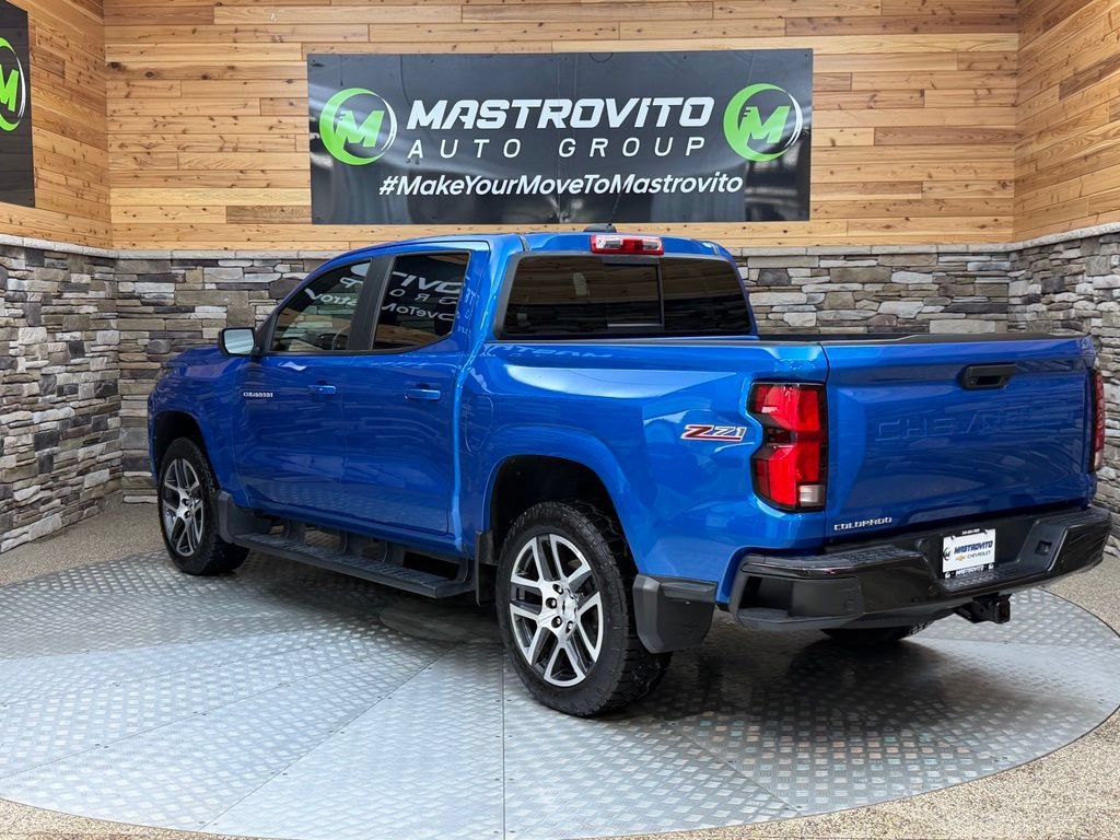 Used 2024 Chevrolet Colorado Z71 w/ Z71 Convenience Package 2 AWD/4WD image 18