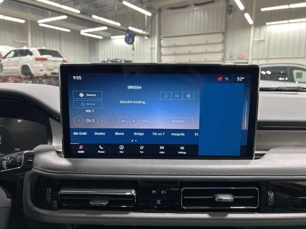 Certified 2022 Lincoln Nautilus Reserve image 18