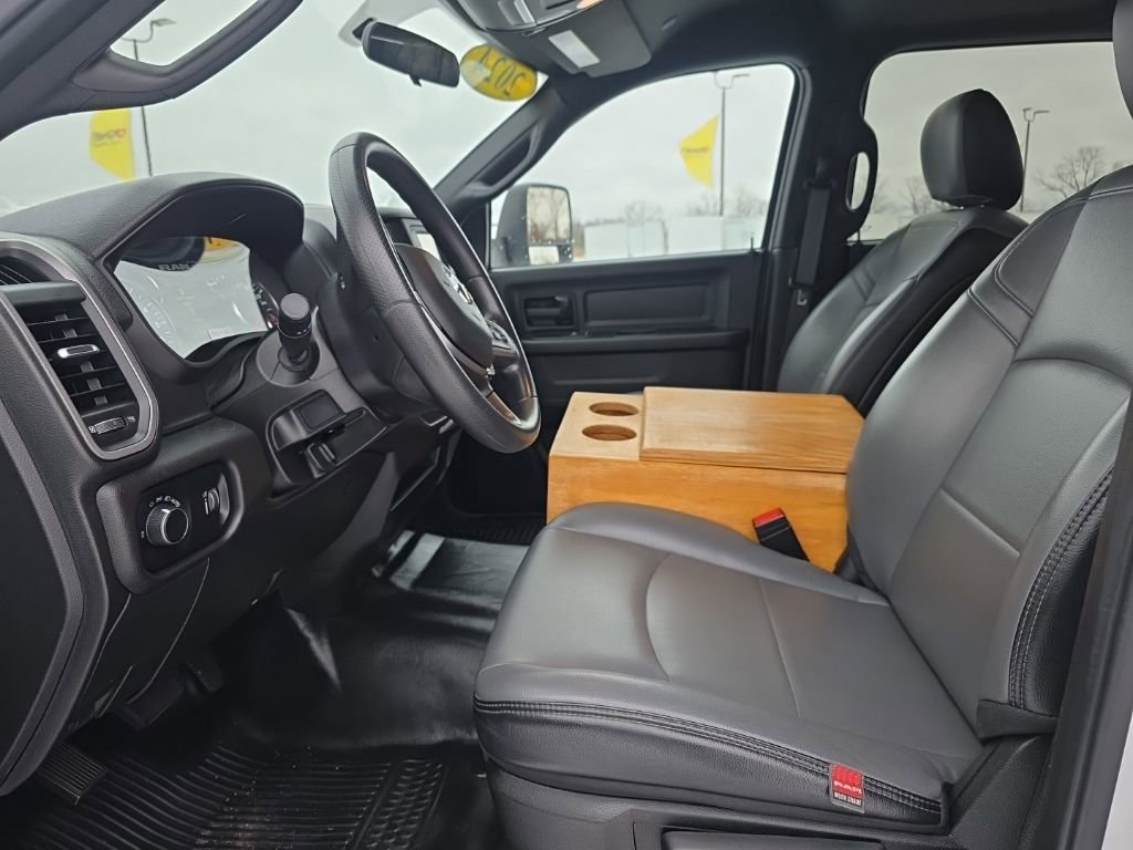 Used 2024 RAM 3500 Tradesman image 20